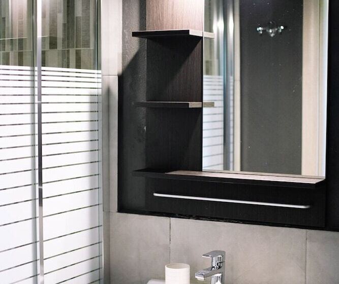 Elite Cottages   Adults Only