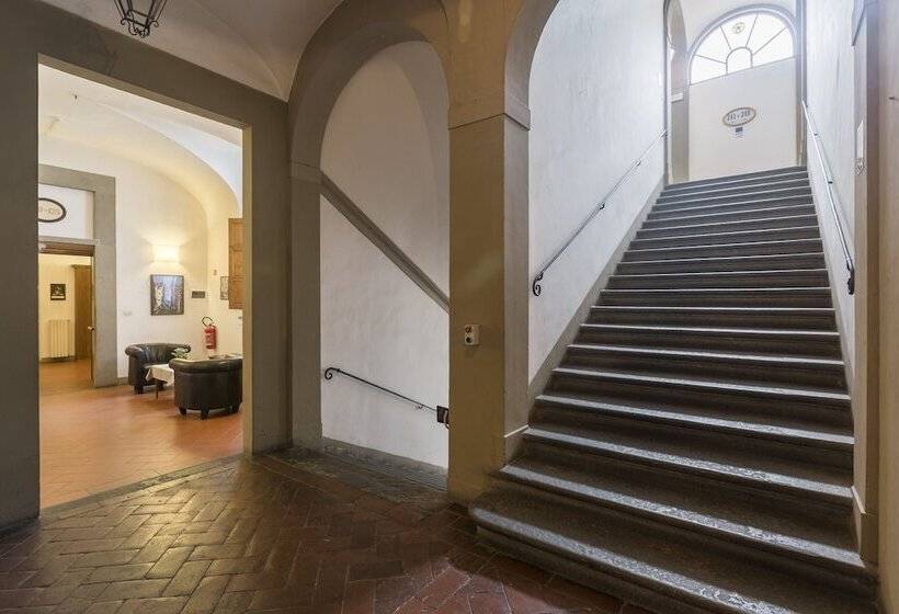 مسافرخانه Foresteria Valdese Di Firenze