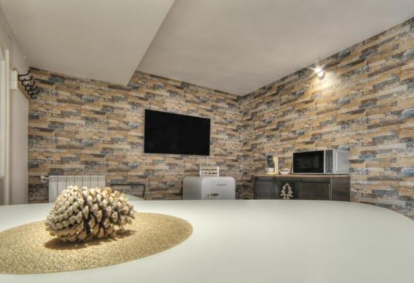 簡易ホテル Pura Vida Pirineos