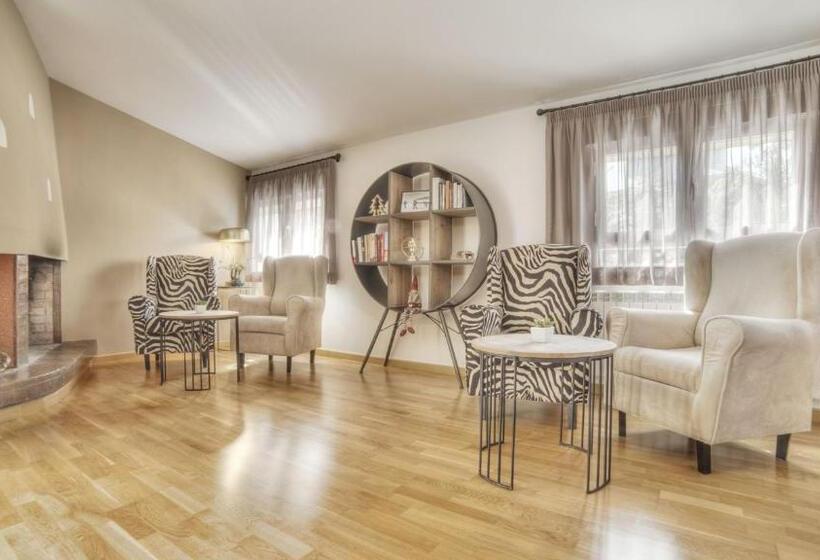 簡易ホテル Pura Vida Pirineos