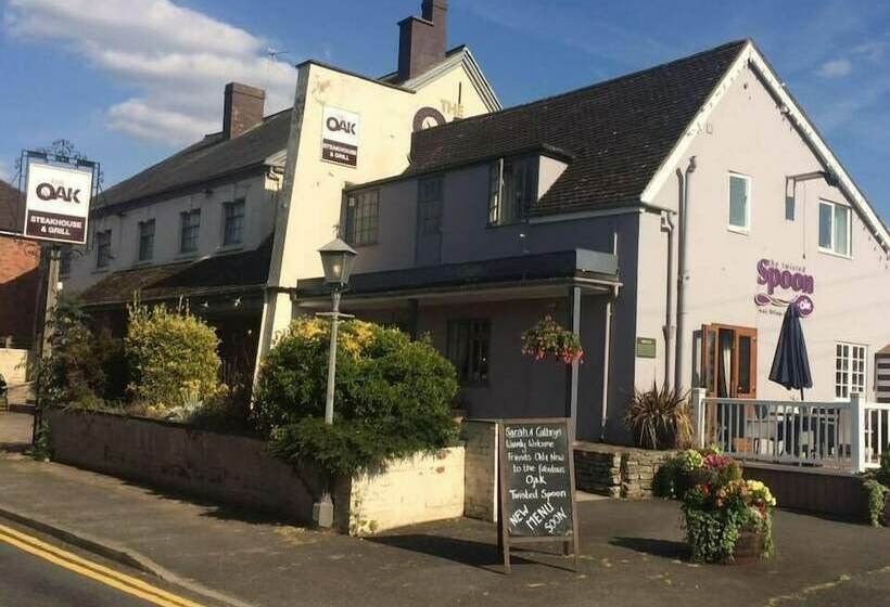 Oak Inn