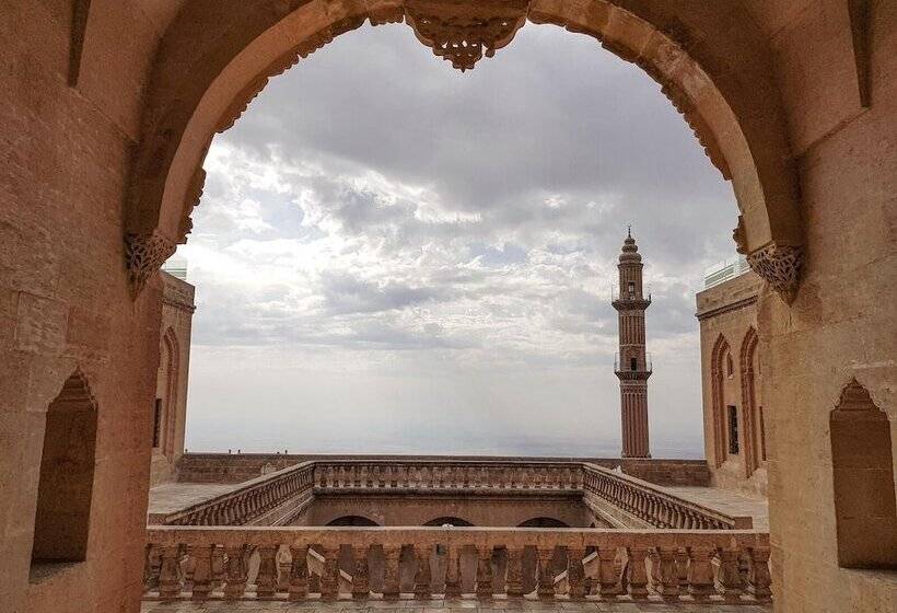 هتل Artuklu Universitesi Sahtana Konagi