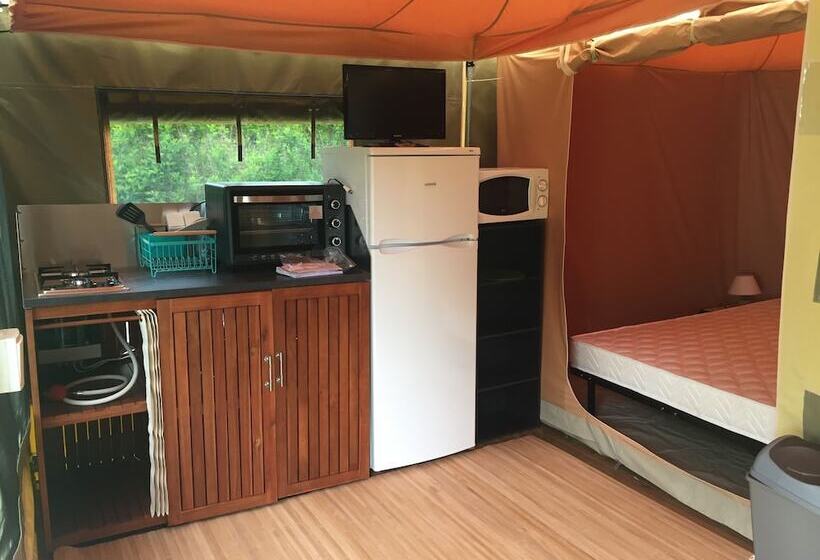 فندق Camping De La Tête Noire