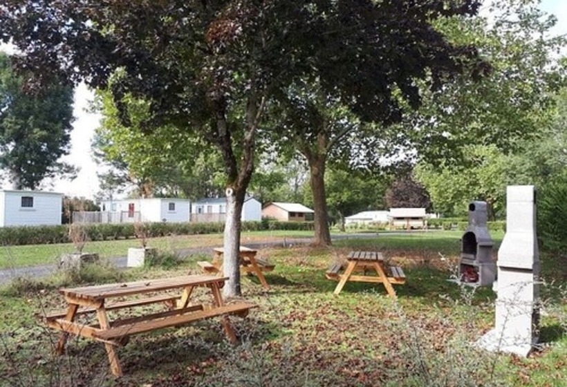 فندق Camping De La Tête Noire