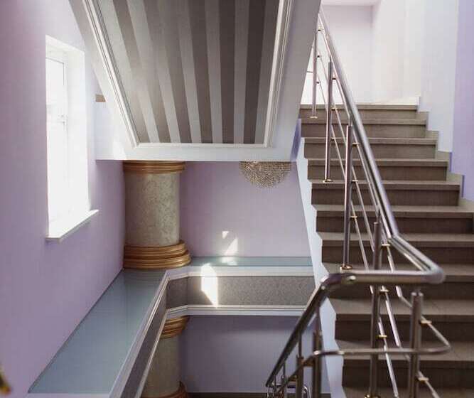 هتل Diamond Lugovaya