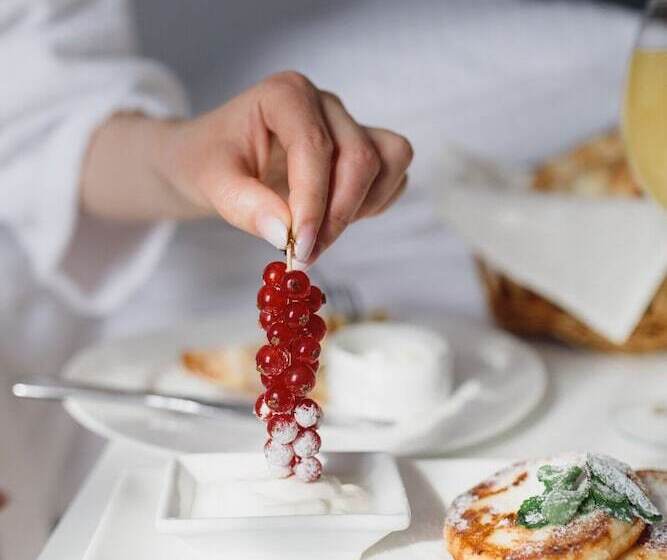 هتل Diamond Lugovaya