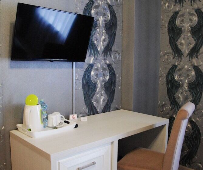 هتل Diamond Lugovaya