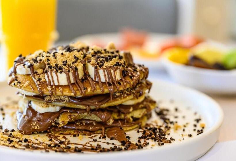 בית מלון כפרי Emerald Suites