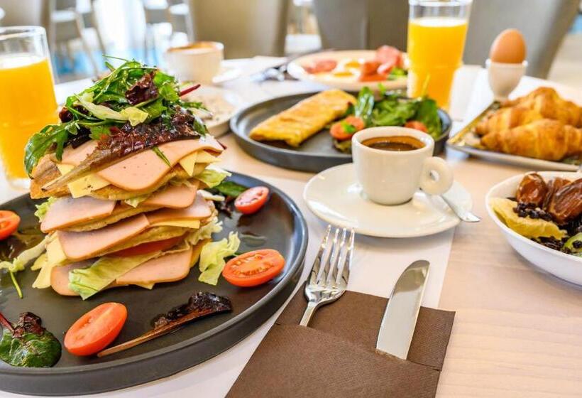 בית מלון כפרי Emerald Suites