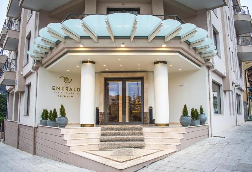 בית מלון כפרי Emerald Suites