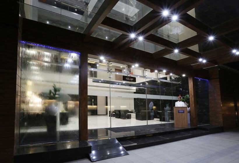 ホテル Grand Kailash