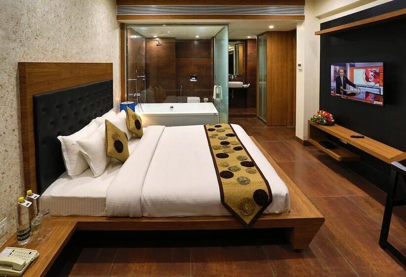 ホテル Grand Kailash