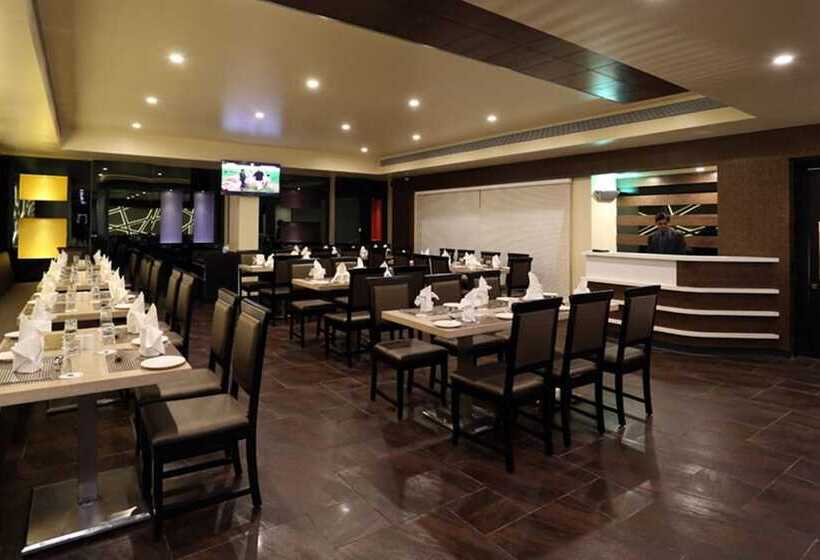 ホテル Grand Kailash