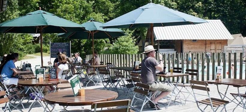 فندق Huttopia Versailles