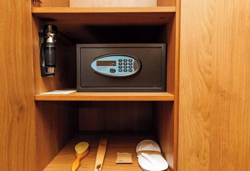 هتل Mercure Blagoveshchensk