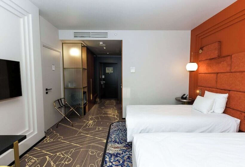 هتل Mercure Blagoveshchensk