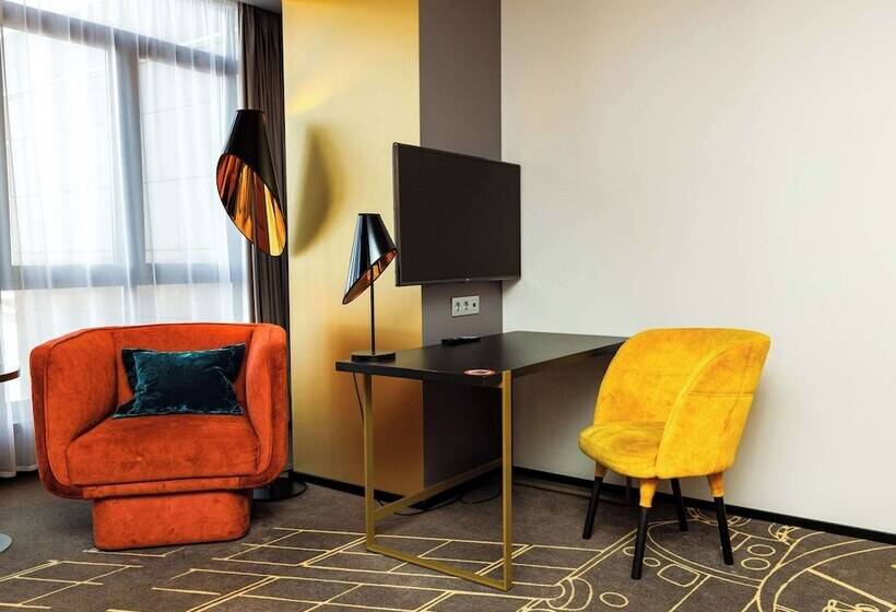 هتل Mercure Blagoveshchensk