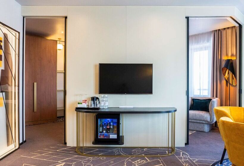 هتل Mercure Blagoveshchensk