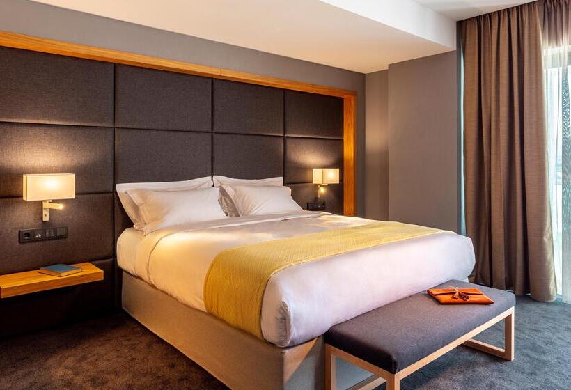 酒店 Mount Athos Resort