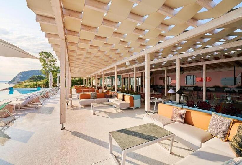 酒店 Mount Athos Resort