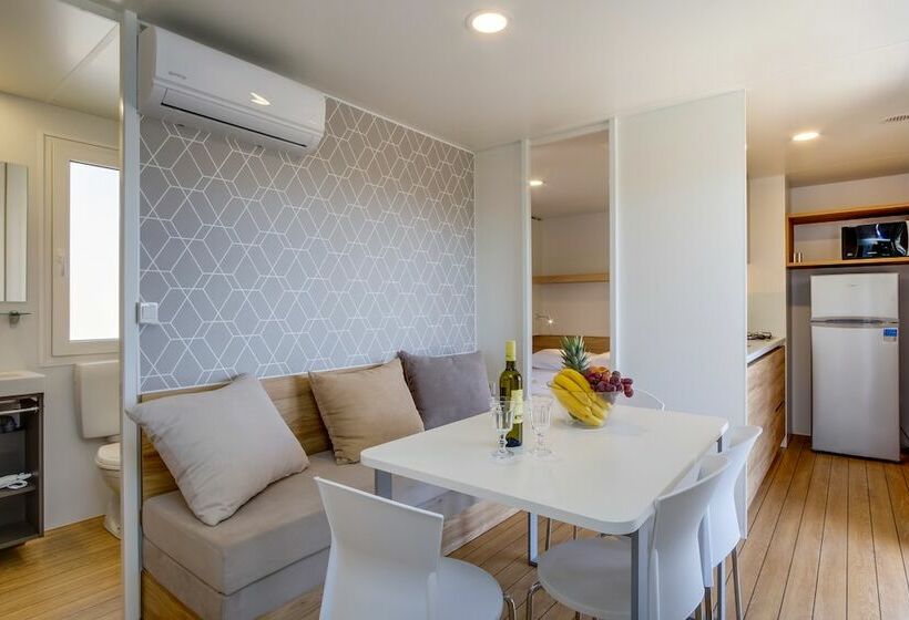 Отель Poljana Romantic