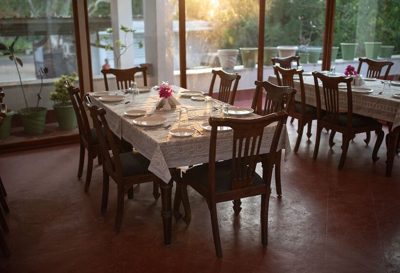 فندق Ranakpur Safari Resort