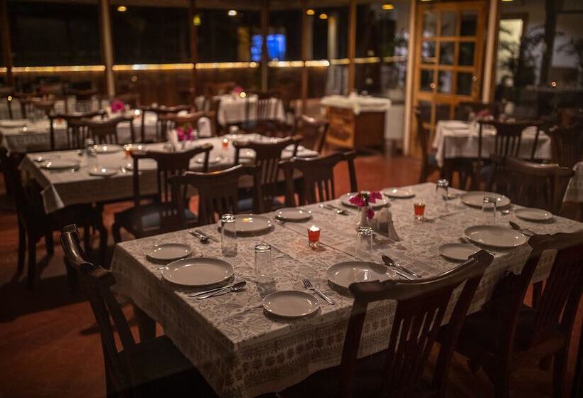 فندق Ranakpur Safari Resort