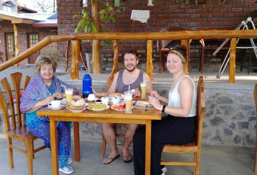 فندق Ella Rawana Den