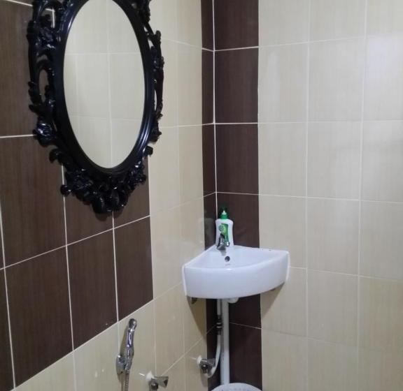 Shobi Hotel Johor Bahru Near Ciq Jb