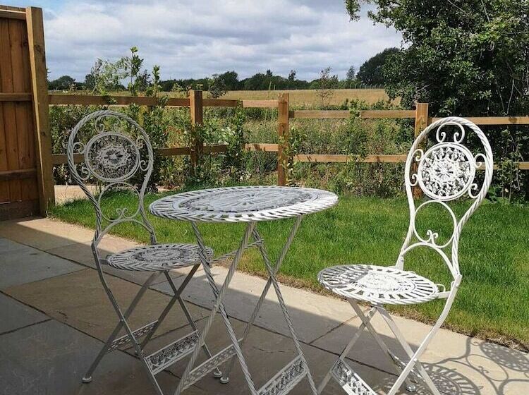 בית מלון כפרי The Yard @ Pringle Farm