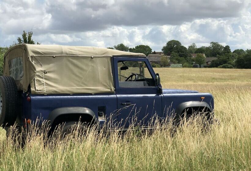 בית מלון כפרי The Yard @ Pringle Farm