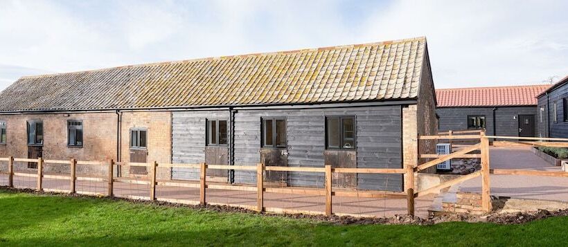 בית מלון כפרי The Yard @ Pringle Farm