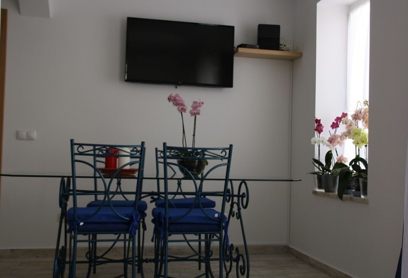 House Of Orchids With Pátio