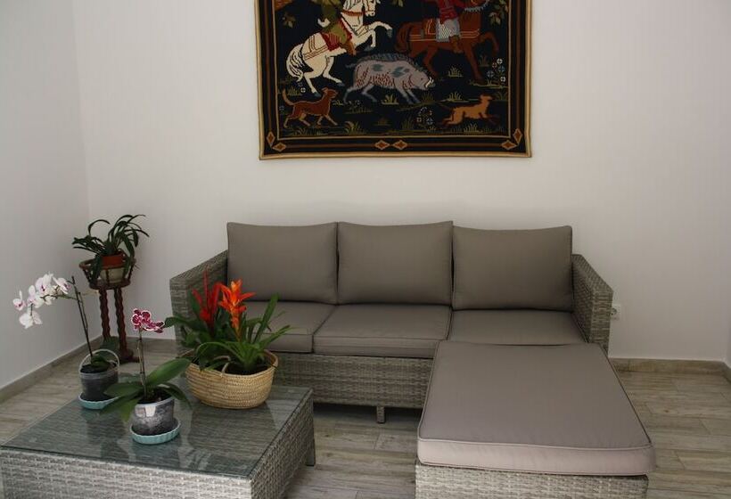 House Of Orchids With Pátio