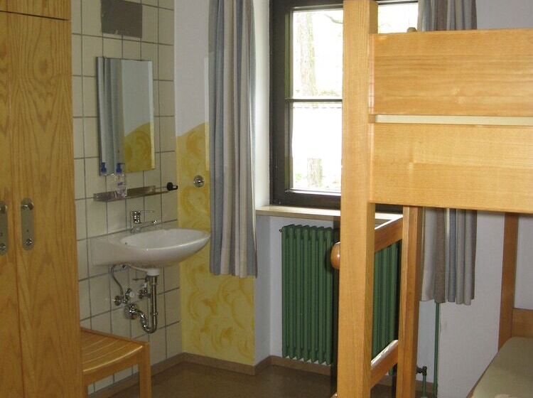 Jugendherberge Hof   Hostel