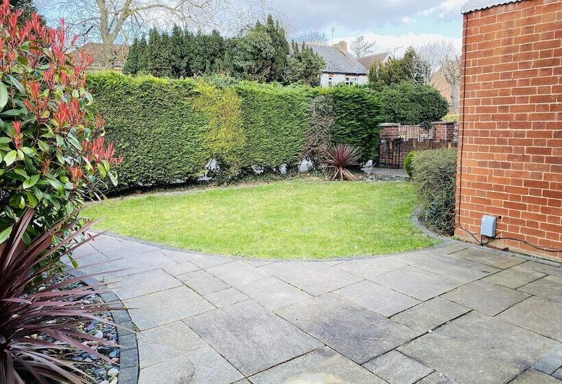 Mayors House Ideal For Groups & Business