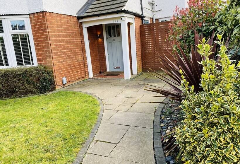 Mayors House Ideal For Groups & Business