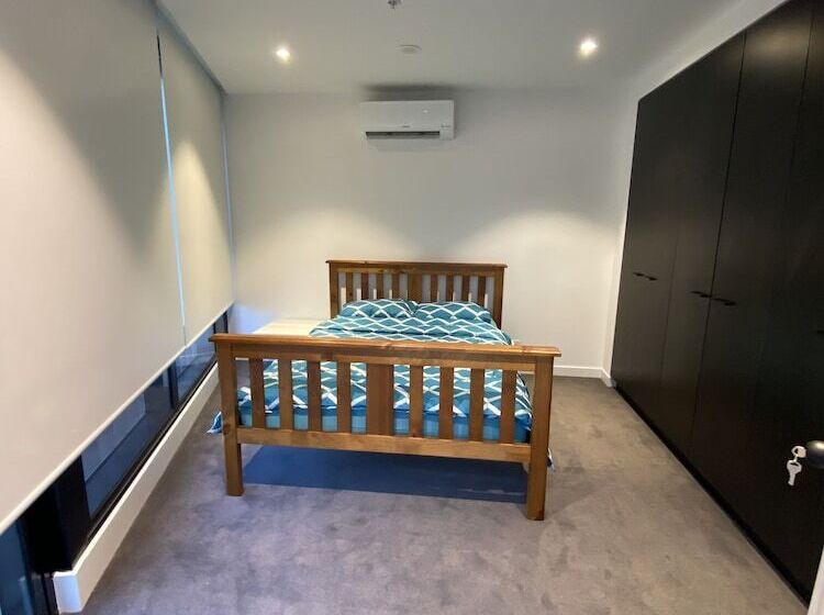 New Luxury 3bedroom Townhouse Cityview