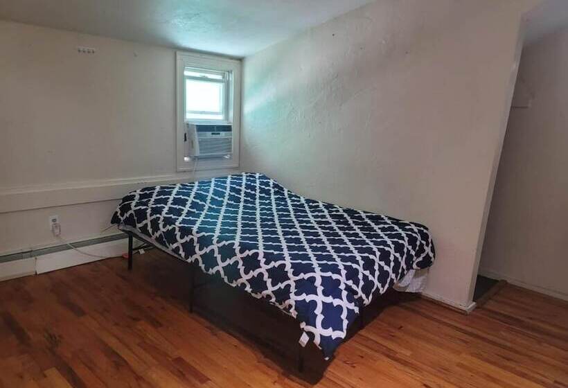 بنسيون Bedrooms Near Fenway & Downtown Boston