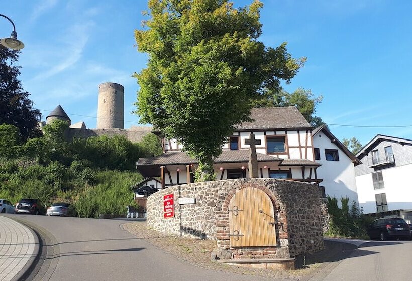 膳宿费 Df Am Ring Nürburg