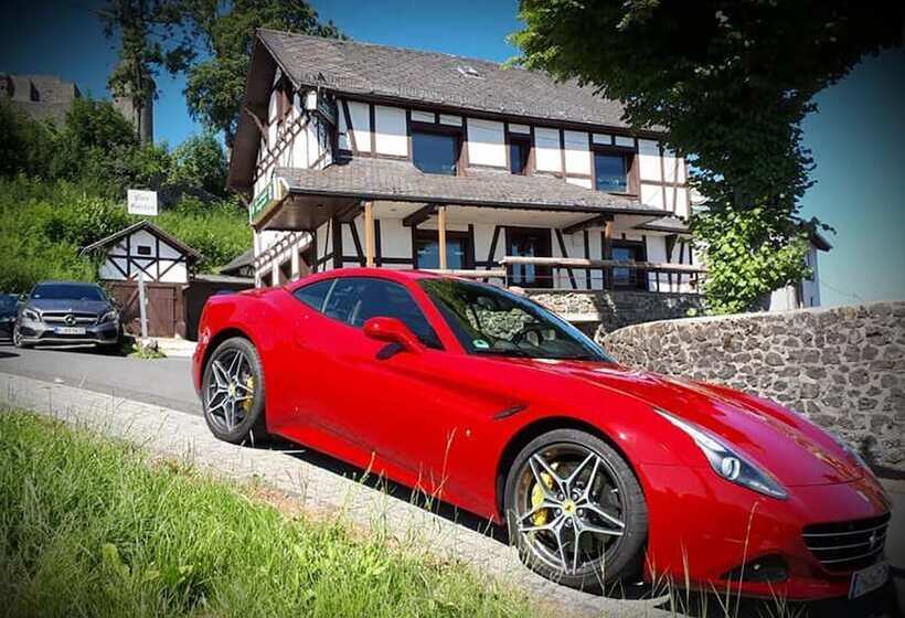 膳宿费 Df Am Ring Nürburg