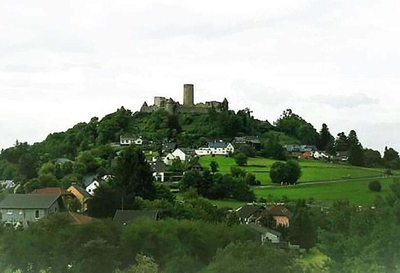 膳宿费 Df Am Ring Nürburg