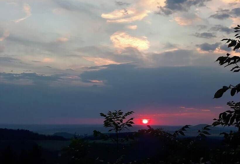 膳宿费 Df Am Ring Nürburg