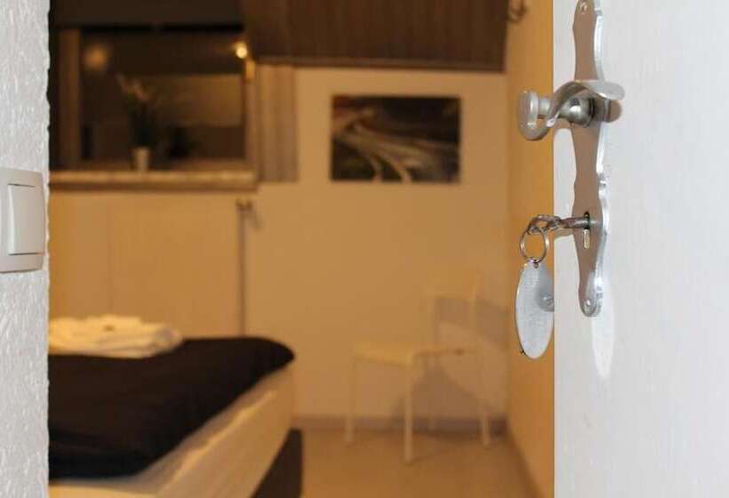 膳宿费 Df Am Ring Nürburg