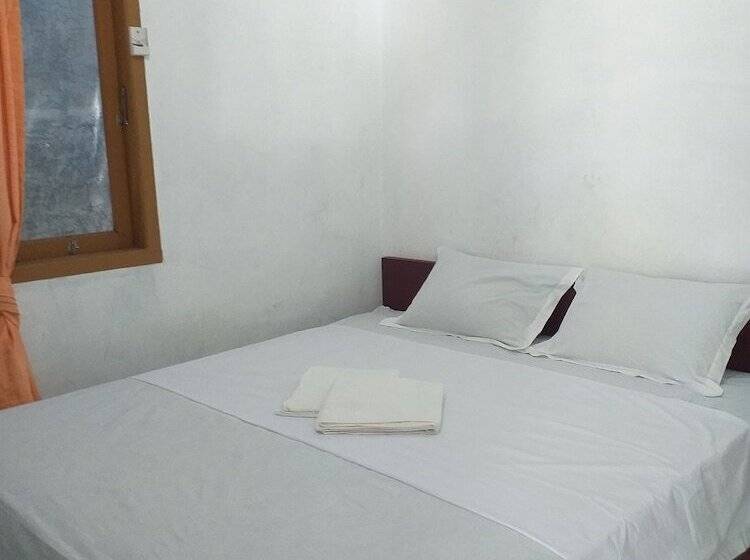 펜션 Kenangan Guest House