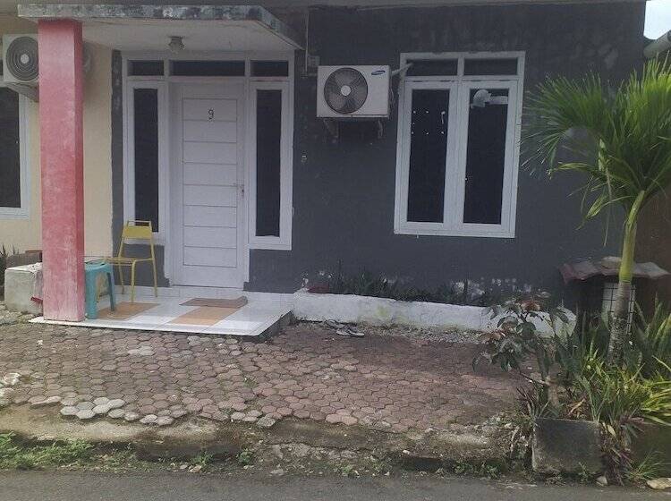 펜션 Kenangan Guest House