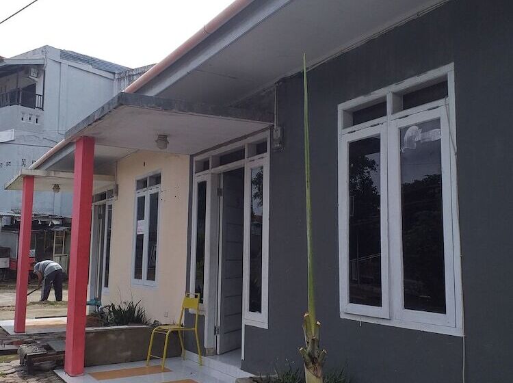 펜션 Kenangan Guest House