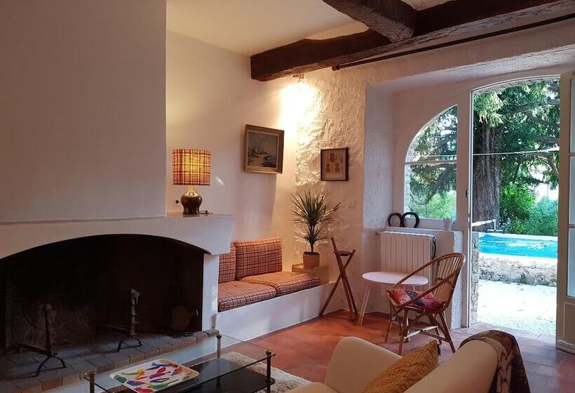 펜션 La Maison Du Marquis De Montauroux