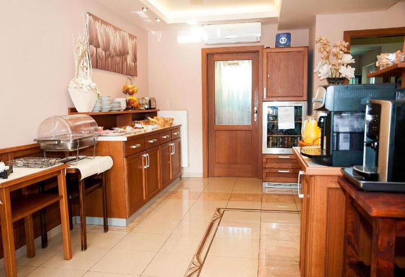 بنسيون Penzion Astra