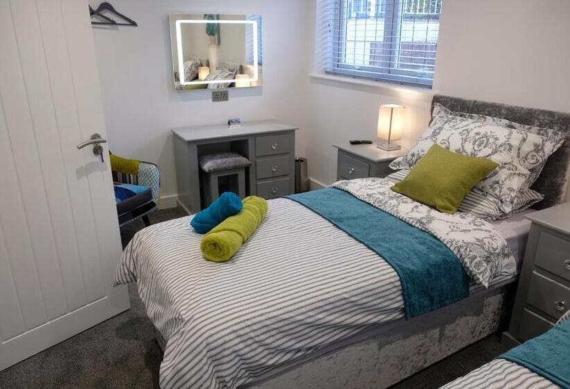 펜션 Rosemary House Accommodation Nr Chew Valley